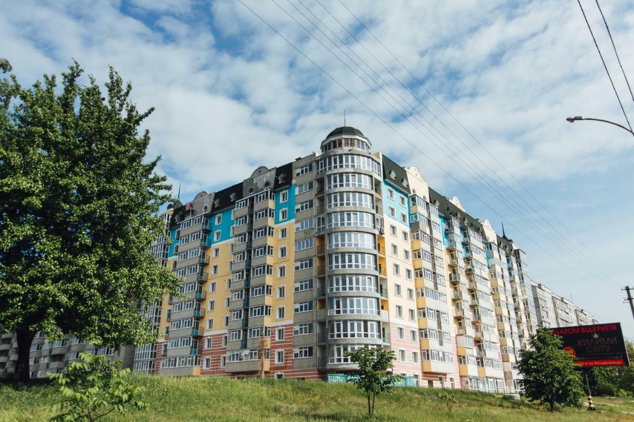 Luxury Apartments Neer Lavina Sumy Exterior photo